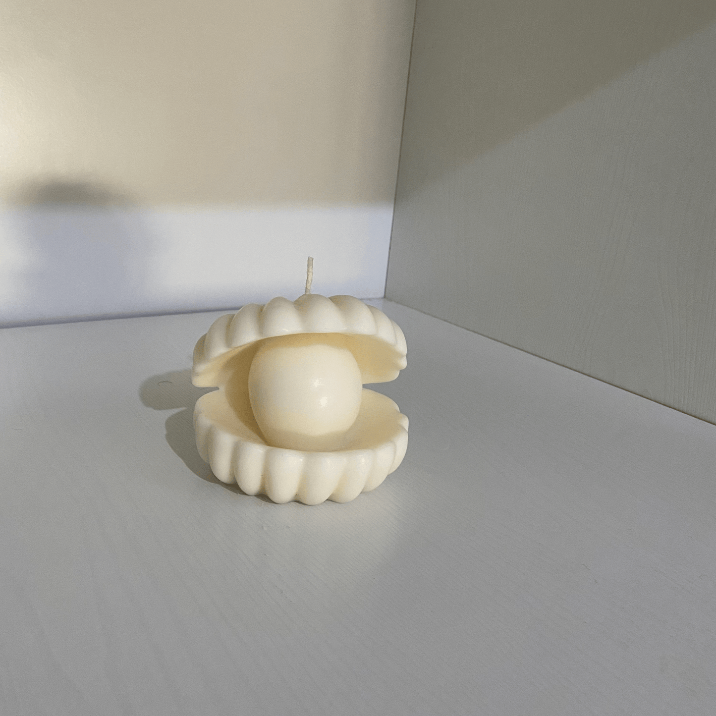 Pearl and Shell Candle - Virtual Bazaar Jordan