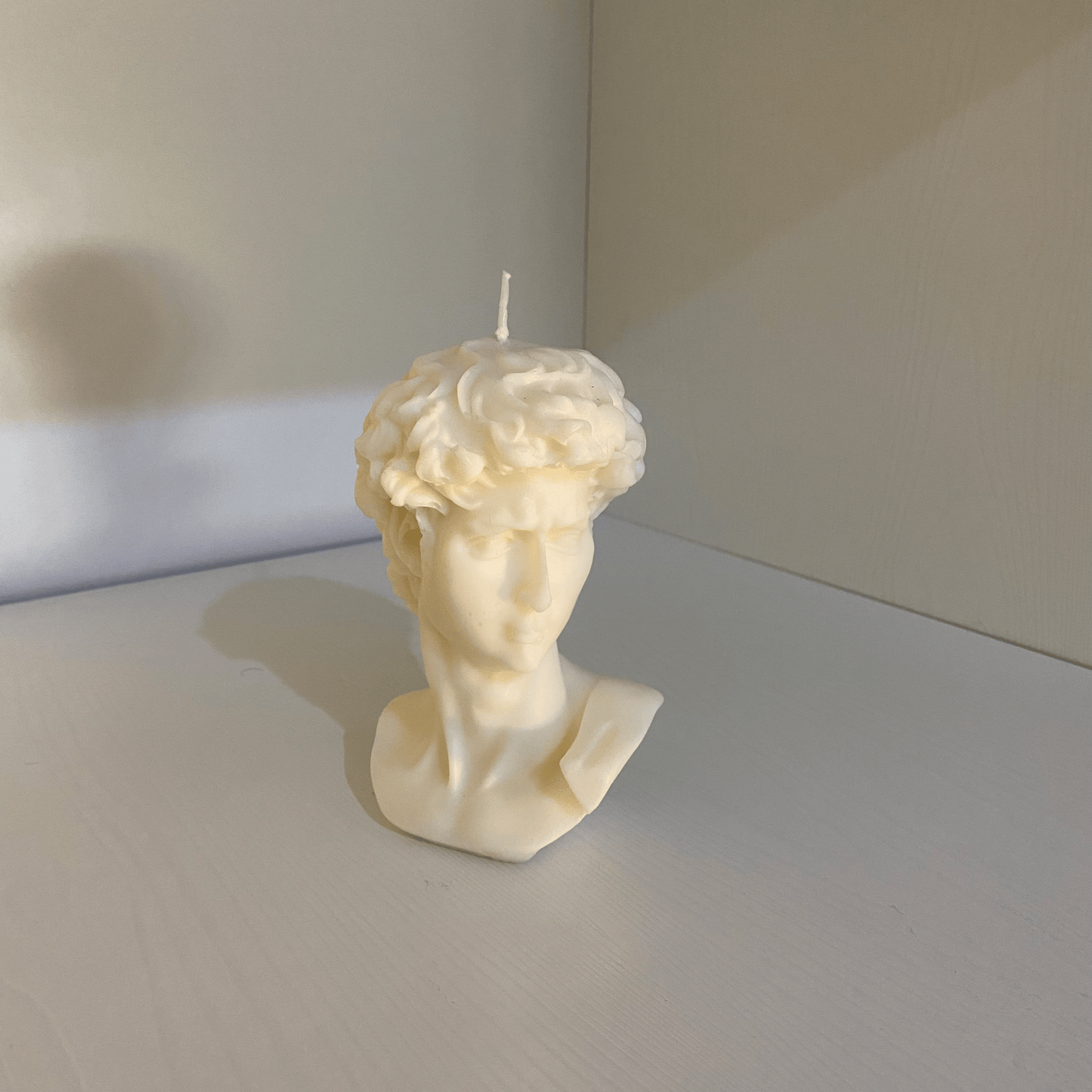 David bust candle - Virtual Bazaar Jordan