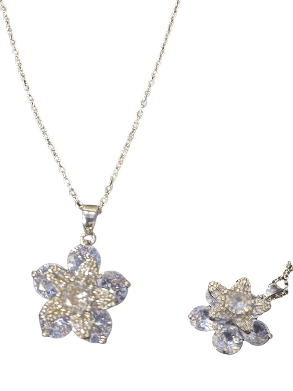 Elegant Blossom Pendant Necklace - Virtual Bazaar Jordan