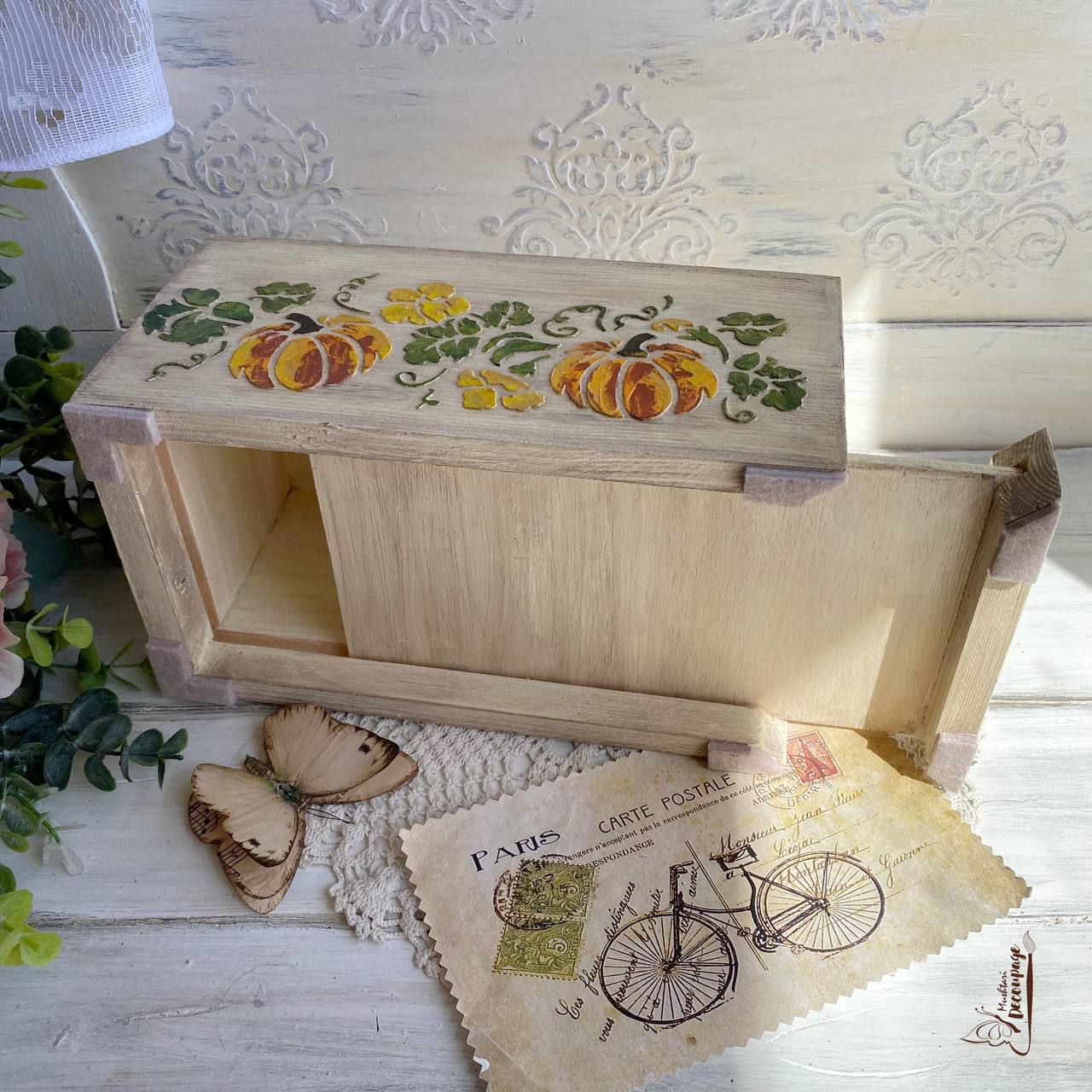 Napkin Box, By Mushtari Decoupage