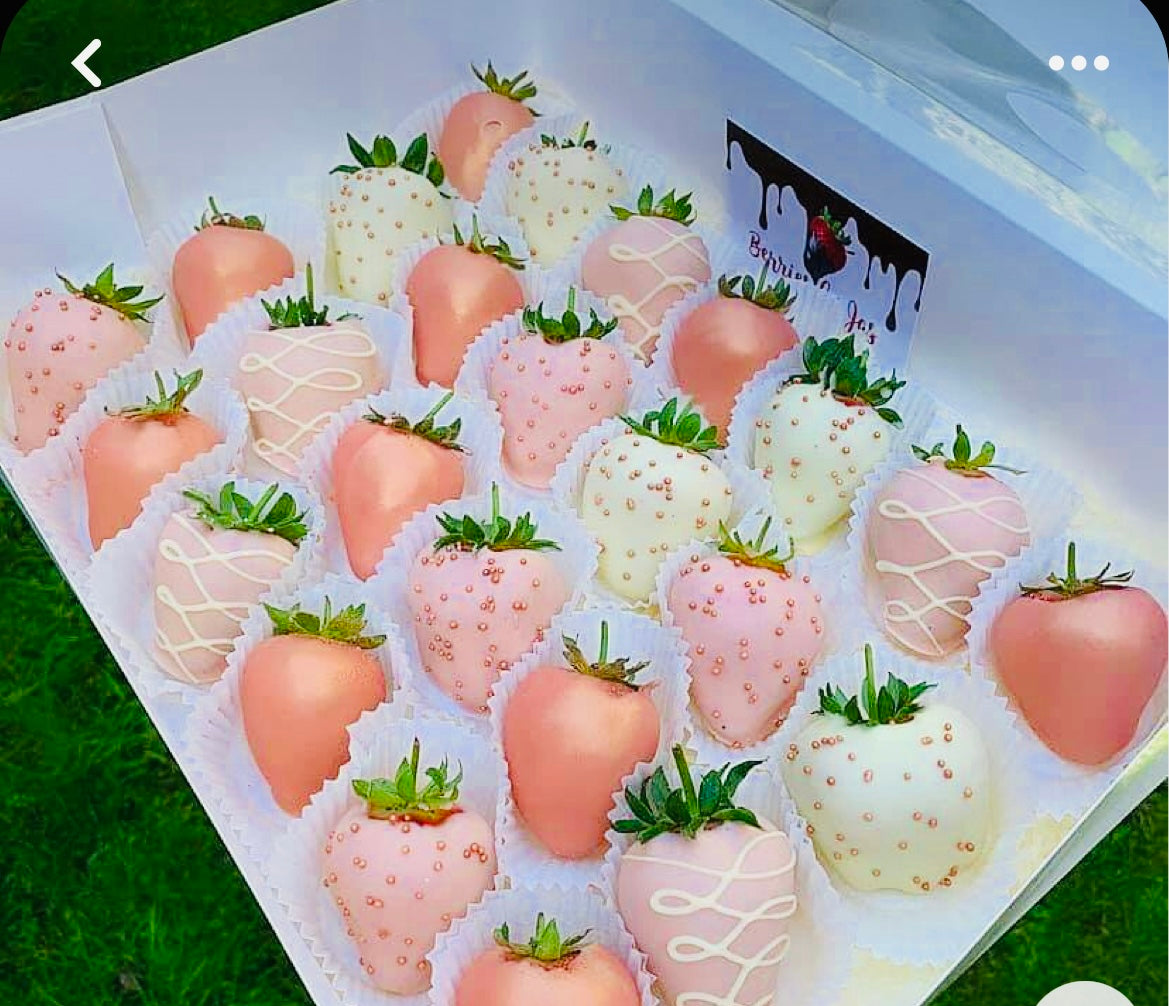 Chocolate Dipped Strawberries box - Virtual Bazaar Jordan