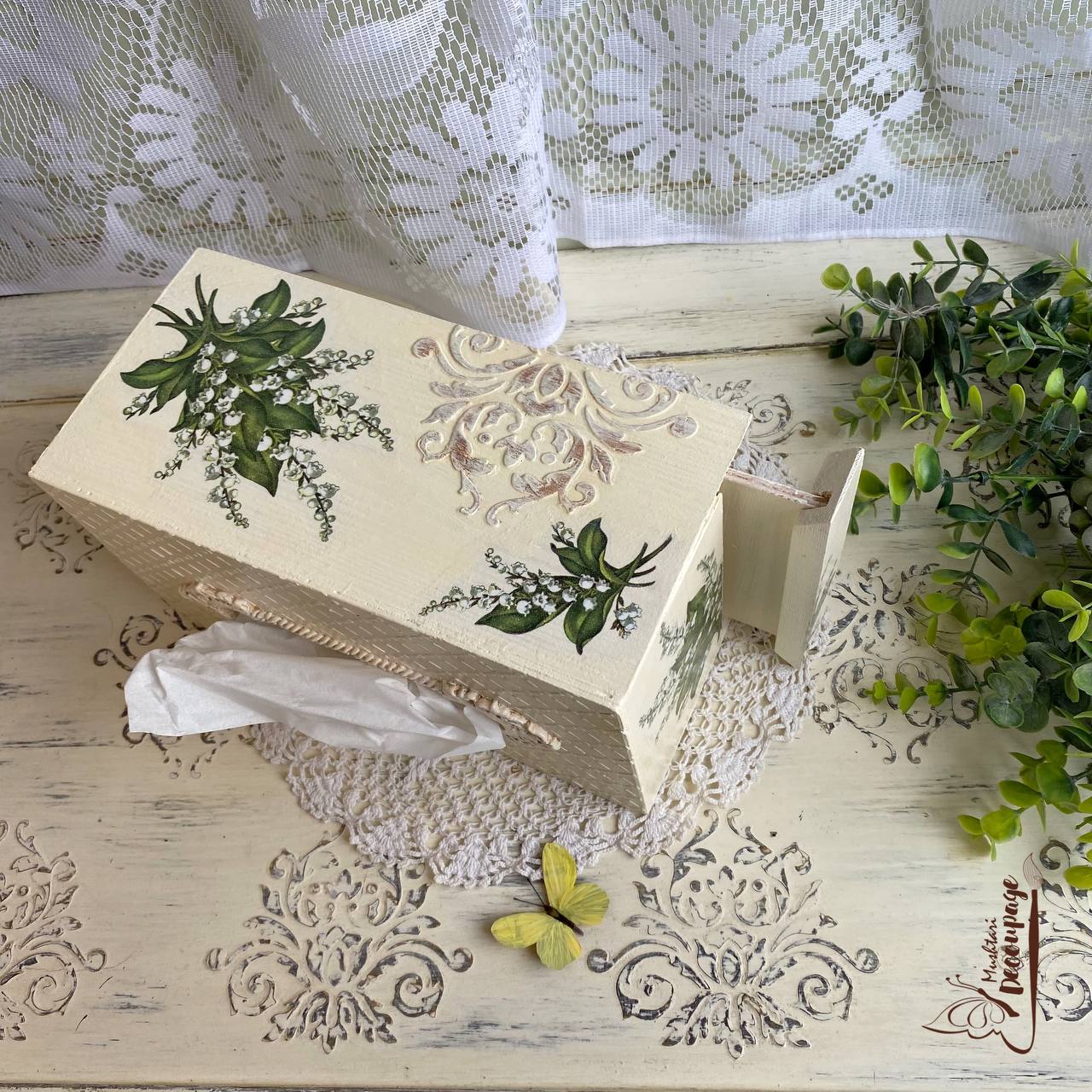 Wooden Napkin Holder - Virtual Bazaar Jordan