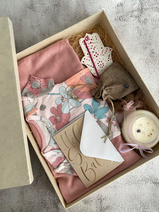 Baby Girl Gift Box, by WOW Shop