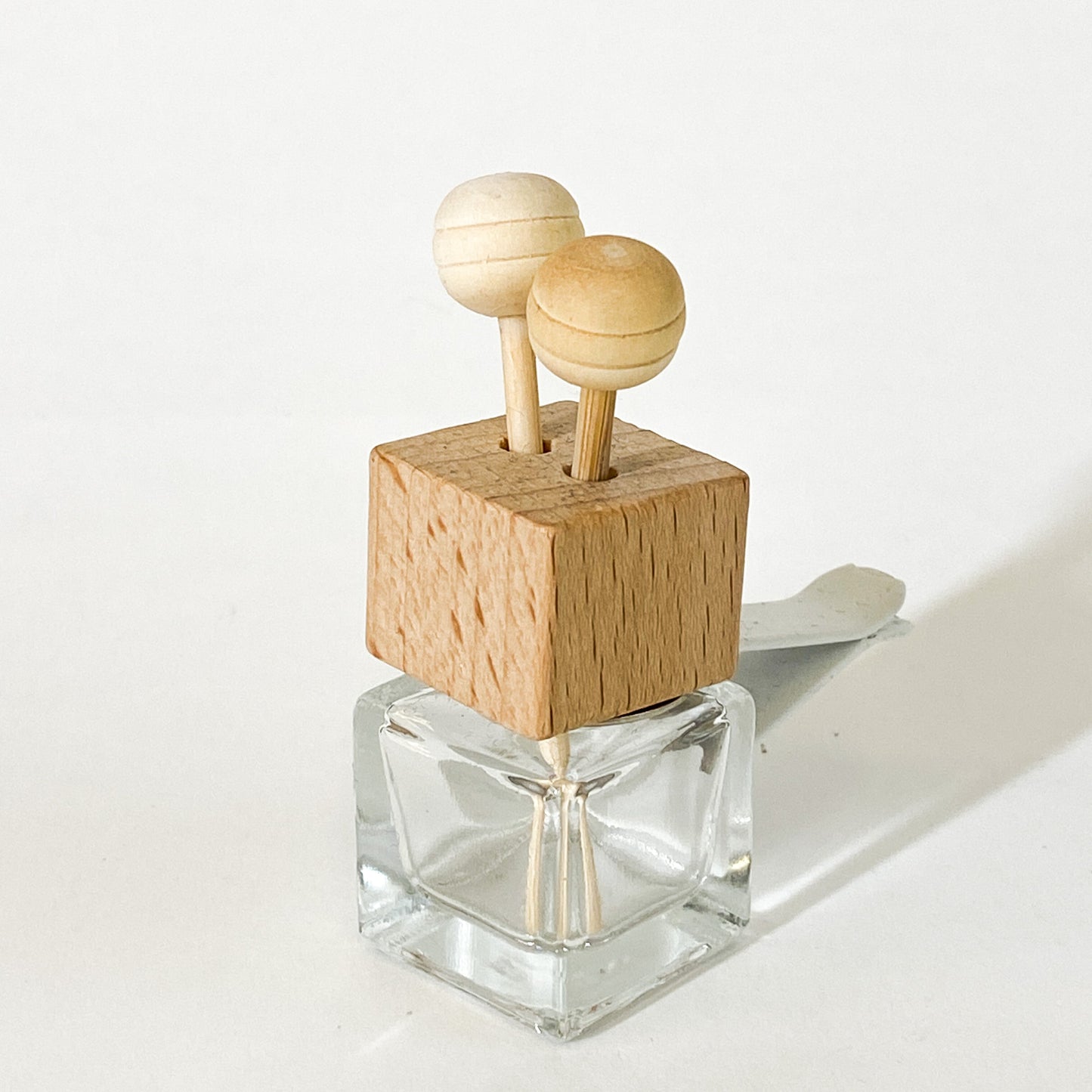 Mini Room Diffuser or Car Perfume, Frisia and Cotton