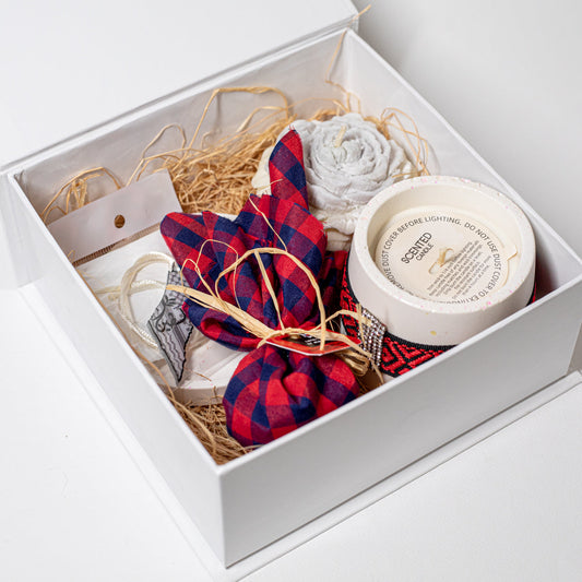 Gift Box with Local Products, by WOW Shop