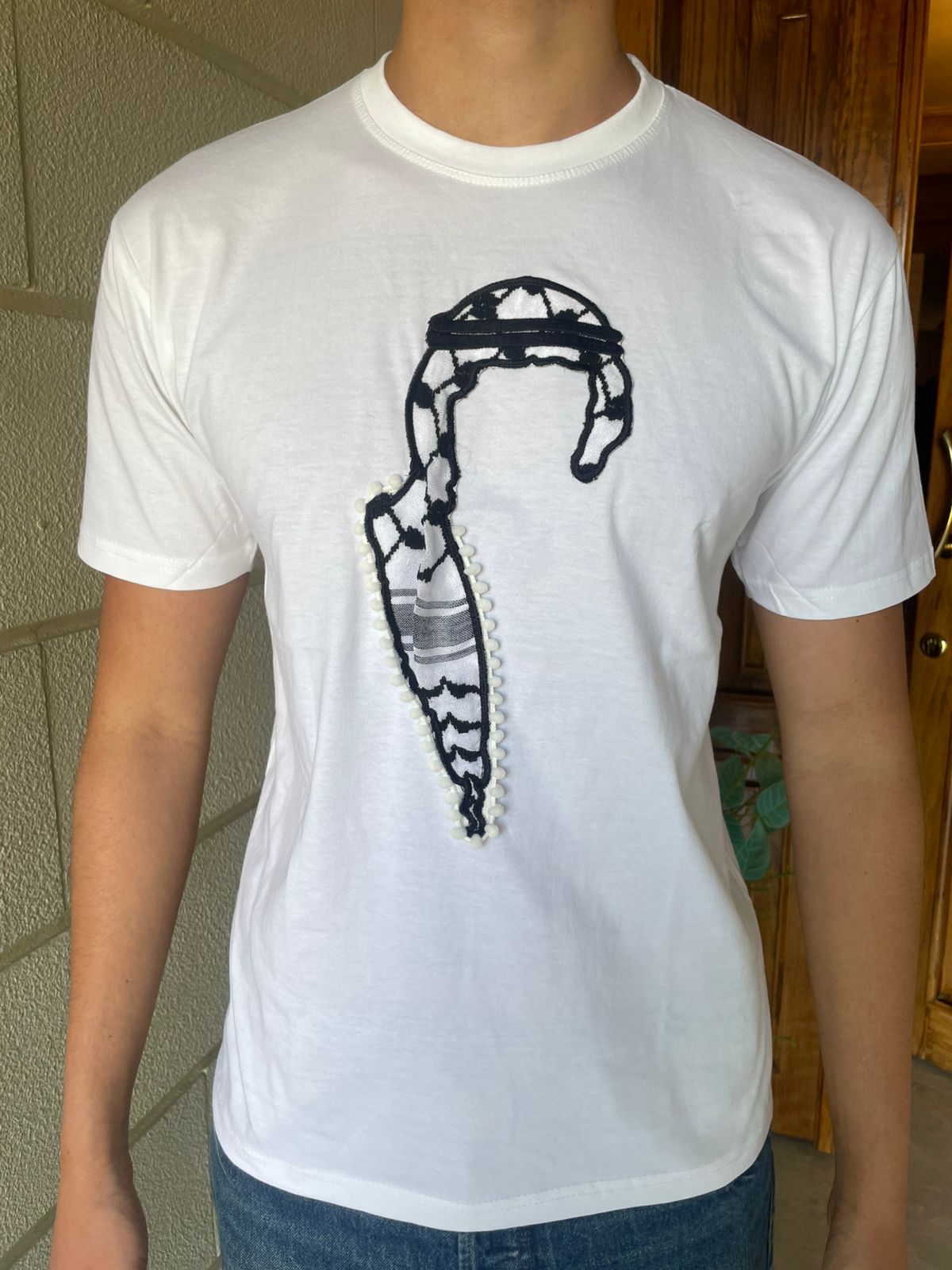 Authentic t-shirt with hatta fabric