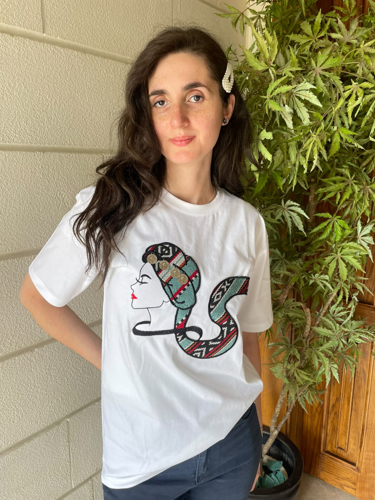Authentic T-Shirt with Hatta