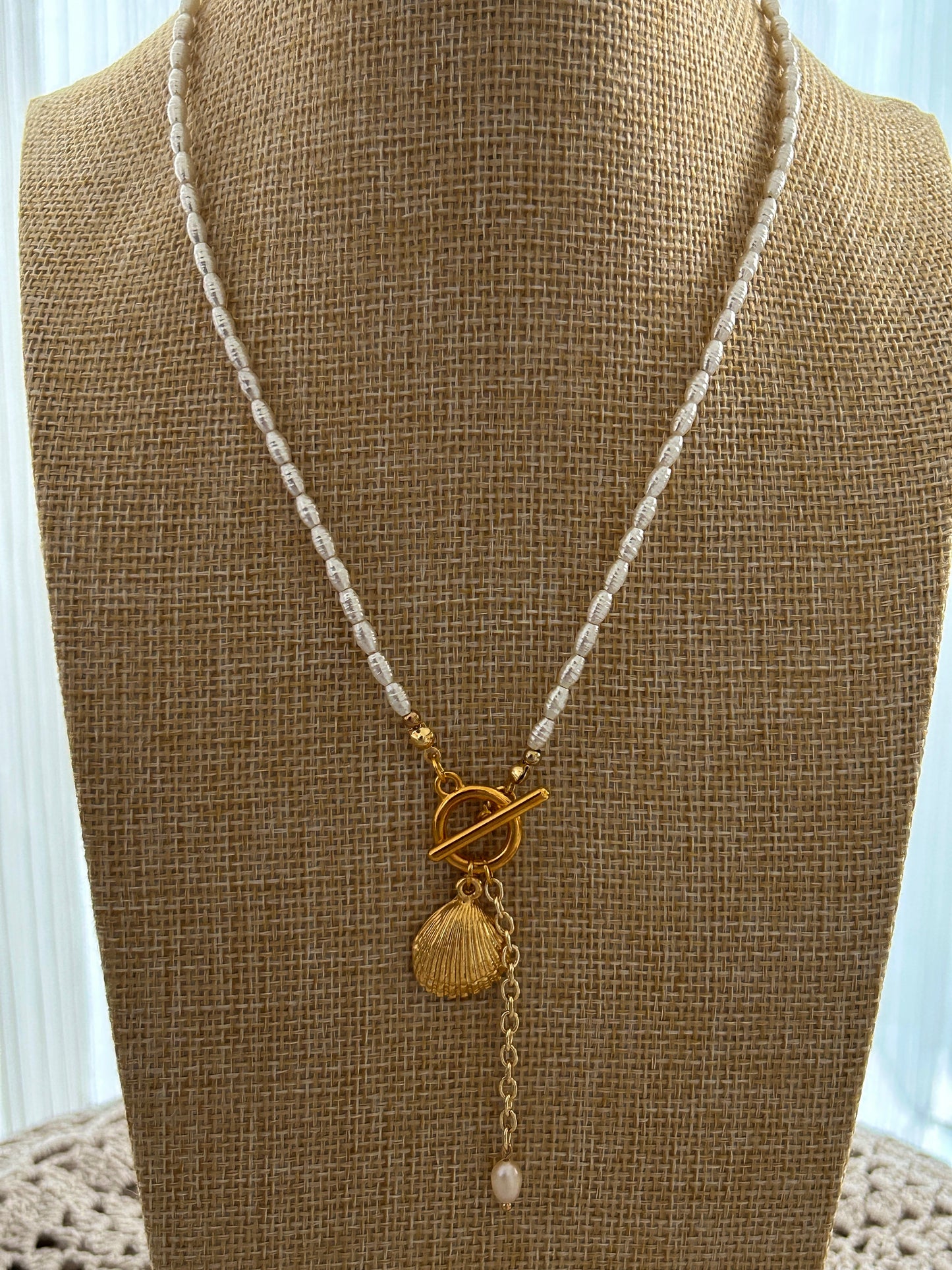 Fresh Water Pearl Seashell Necklace