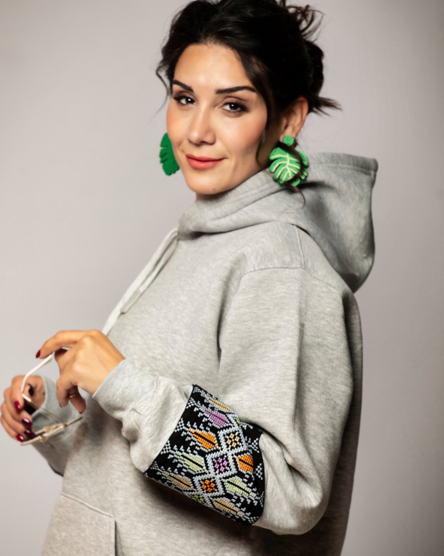 Hoodie with hatta sleves