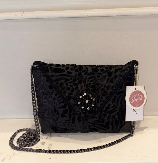 Black Velvet
Crossbody Bag