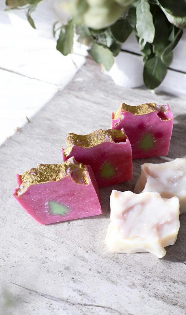 Festive Oat & Blossom Soap