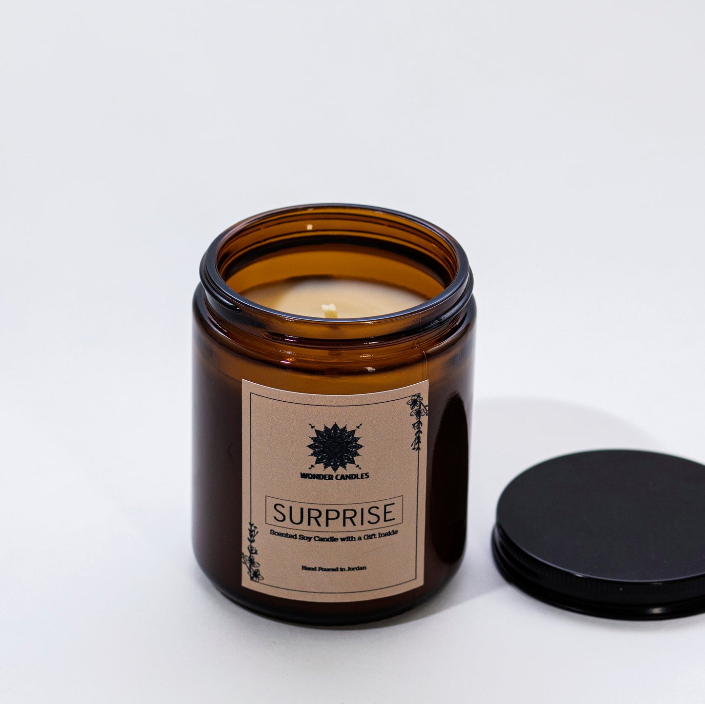 'Surprise' Candle with a Gift (Crystal), Musk with Bergamot and Clove