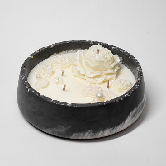 Big Artisan Candle in Stone, Pearls Collection, Sandalwood, 500ml - Wonder Candles