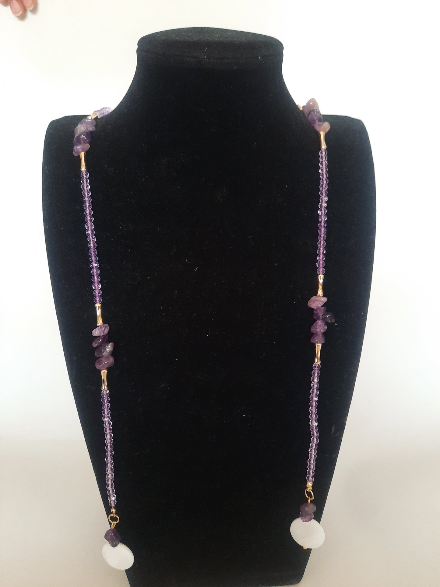 Gold plated tall necklace with amatist stones and shell