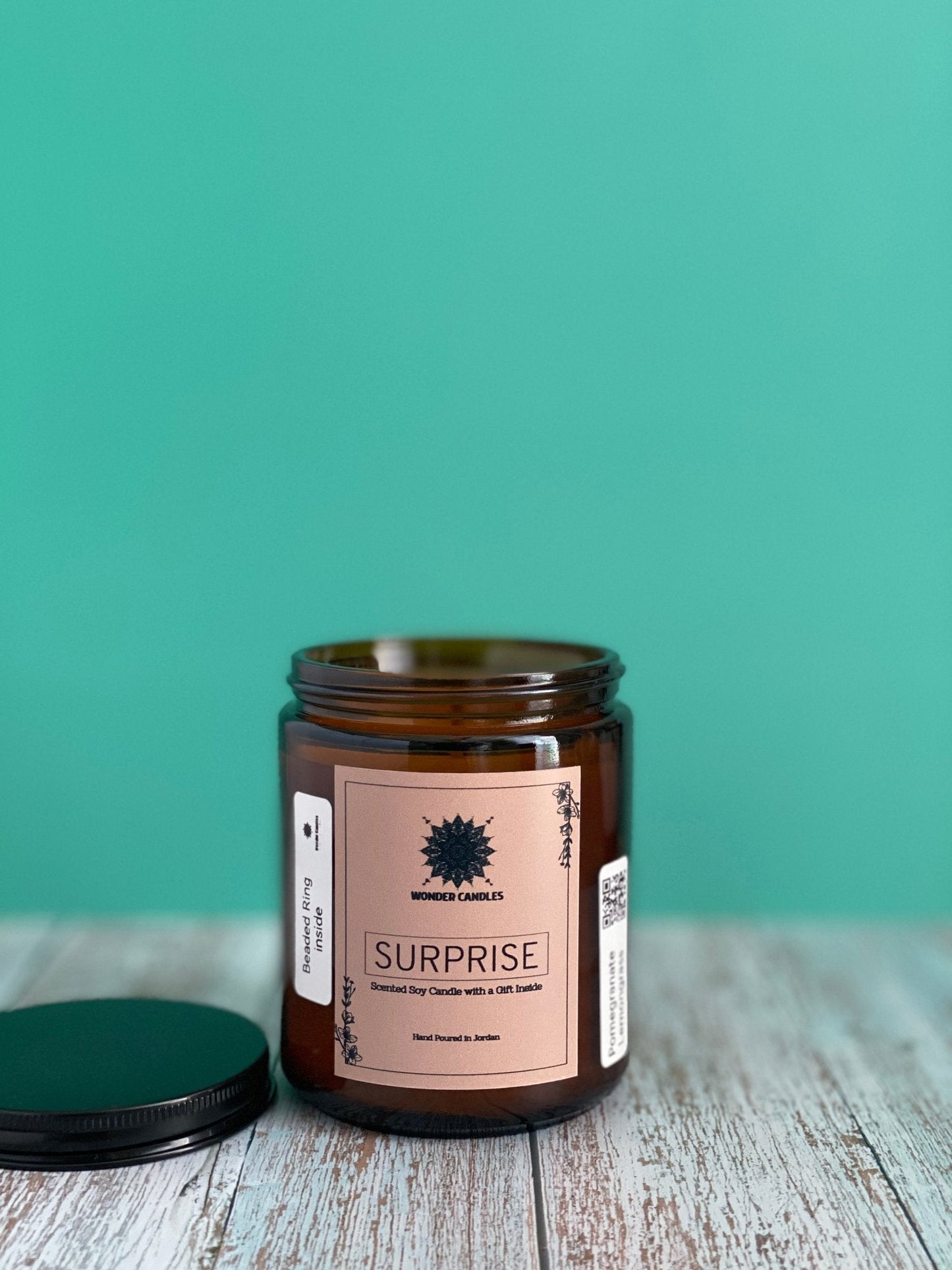 'Surprise' Candle with a Gift (Beaded Ring), Citrus & Sage - Wonder Candles